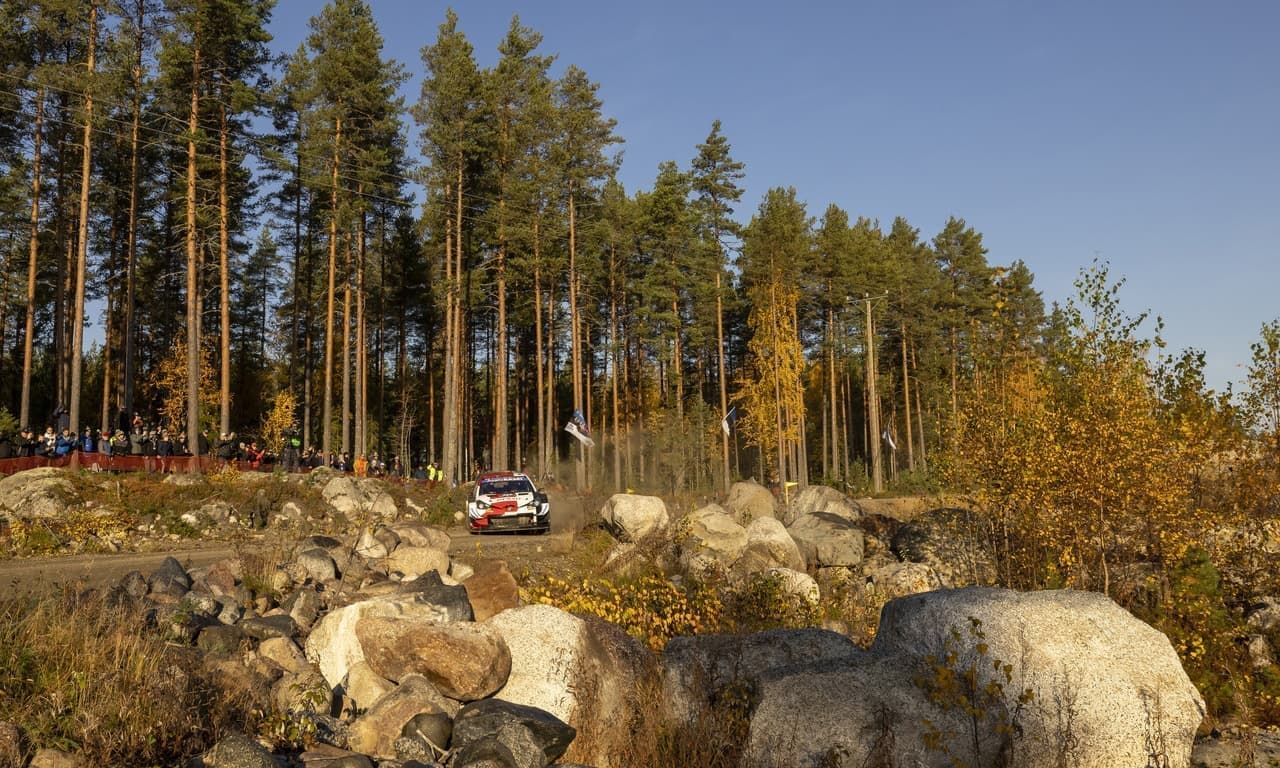 wrc_2021_r10_d3_03.jpg