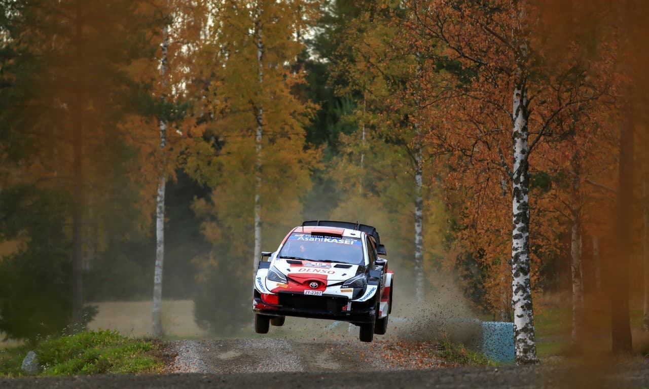 wrc_2021_r10_d2_01.jpg