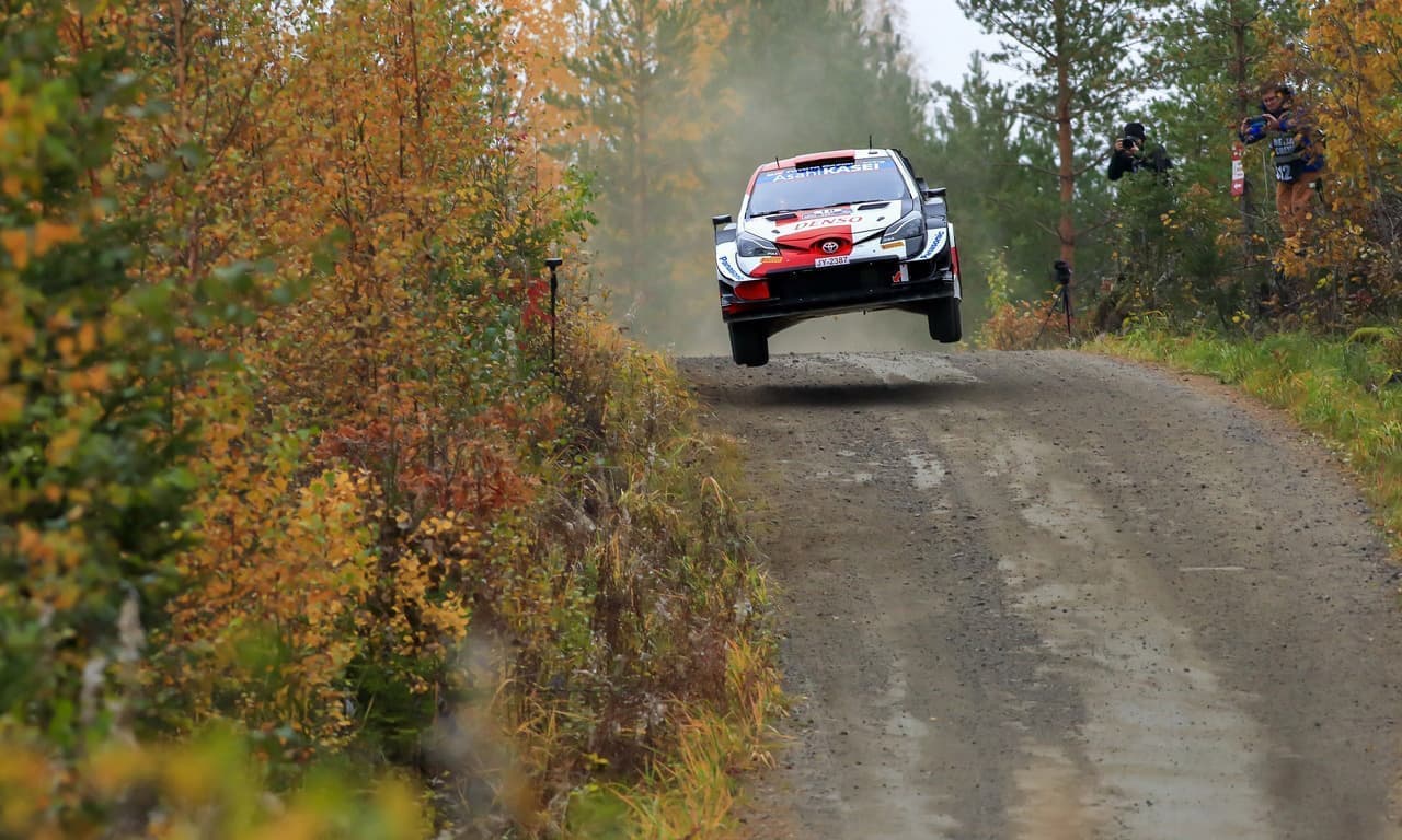 wrc_2021_r10_d1_05.jpg