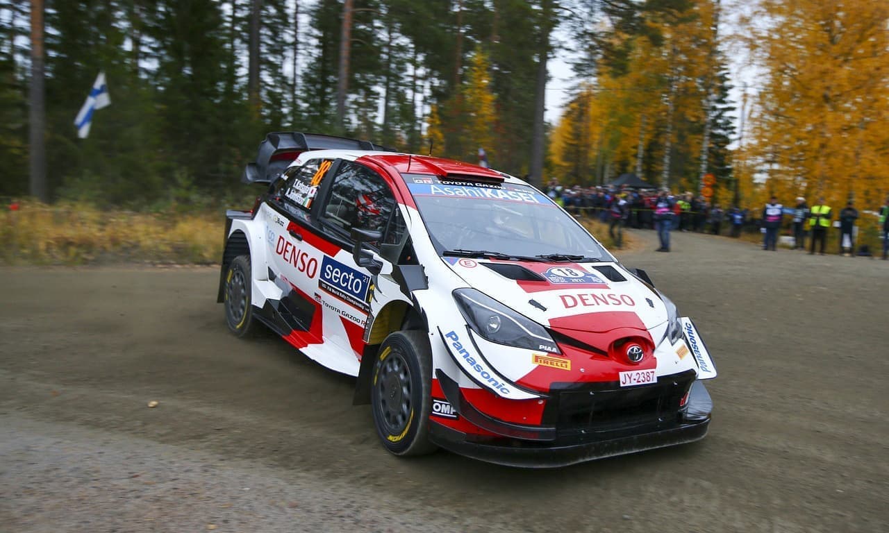 wrc_2021_r10_d1_09.jpg