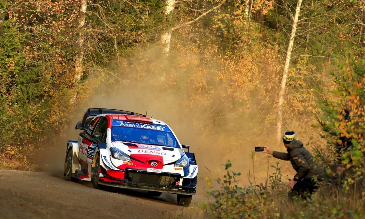 wrc_2021_r10_d1_15.jpg