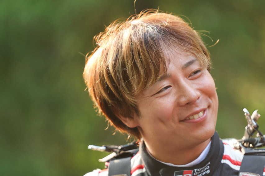 wrc_r9_d2_001.jpg